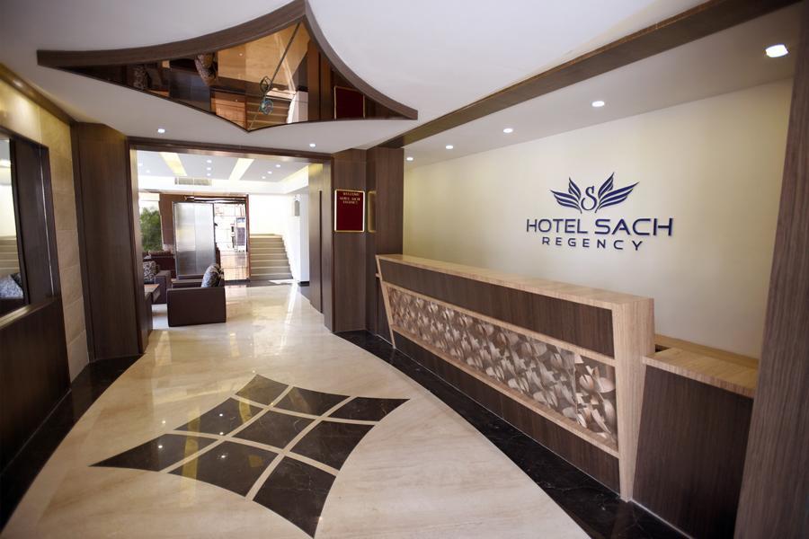 Ānand Hotel Sach Regency מראה חיצוני תמונה