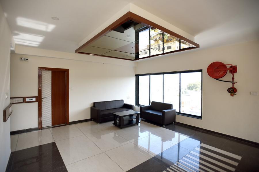 Ānand Hotel Sach Regency מראה חיצוני תמונה
